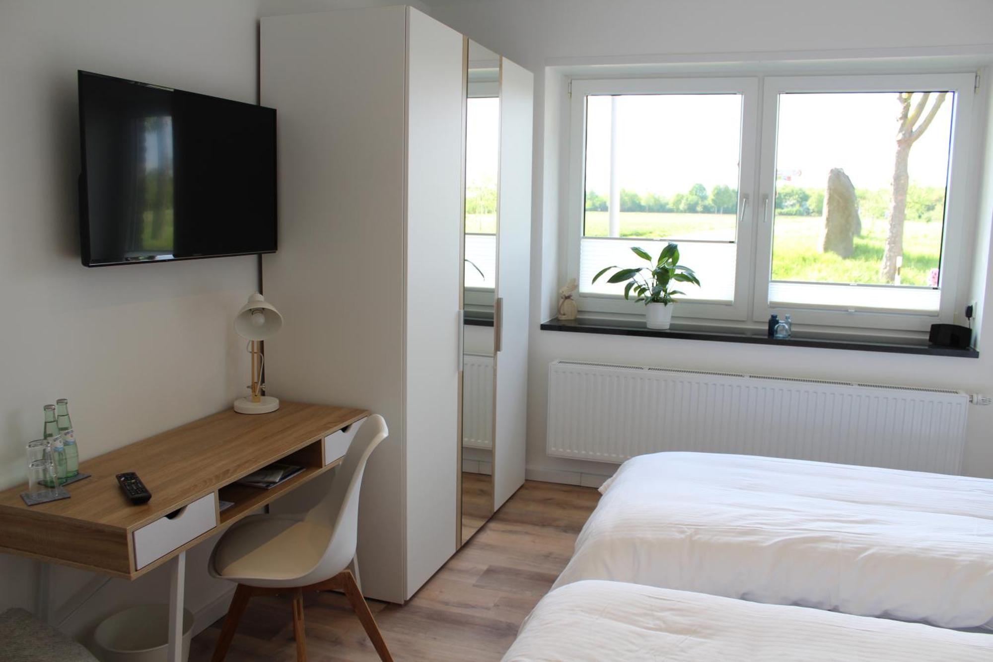 Gaestezimmer Bergerhof - Ankommen Und Wohlfuehlen Neuss Exterior photo