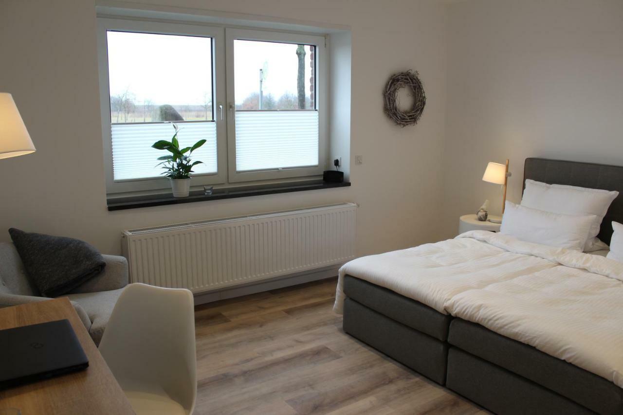Gaestezimmer Bergerhof - Ankommen Und Wohlfuehlen Neuss Exterior photo