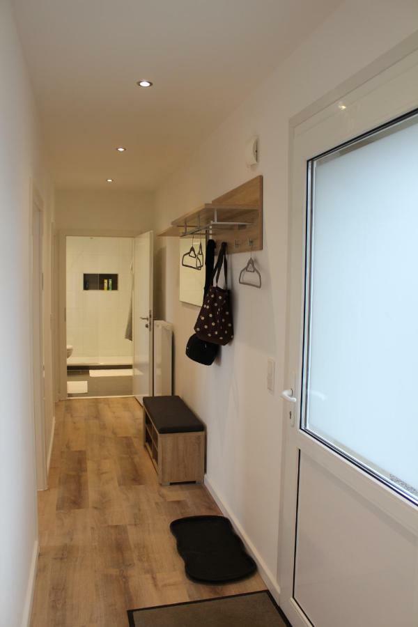 Gaestezimmer Bergerhof - Ankommen Und Wohlfuehlen Neuss Exterior photo