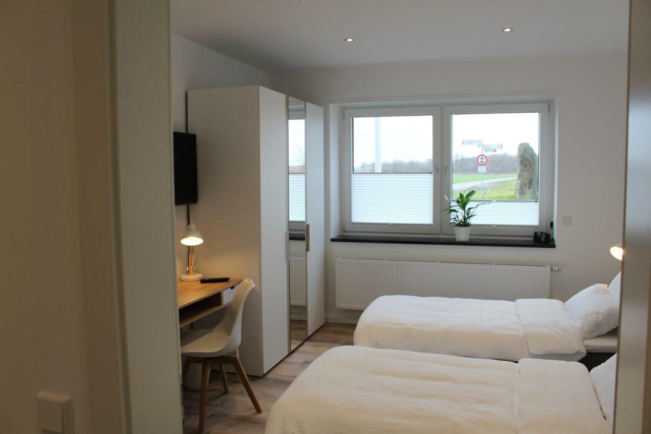 Gaestezimmer Bergerhof - Ankommen Und Wohlfuehlen Neuss Exterior photo